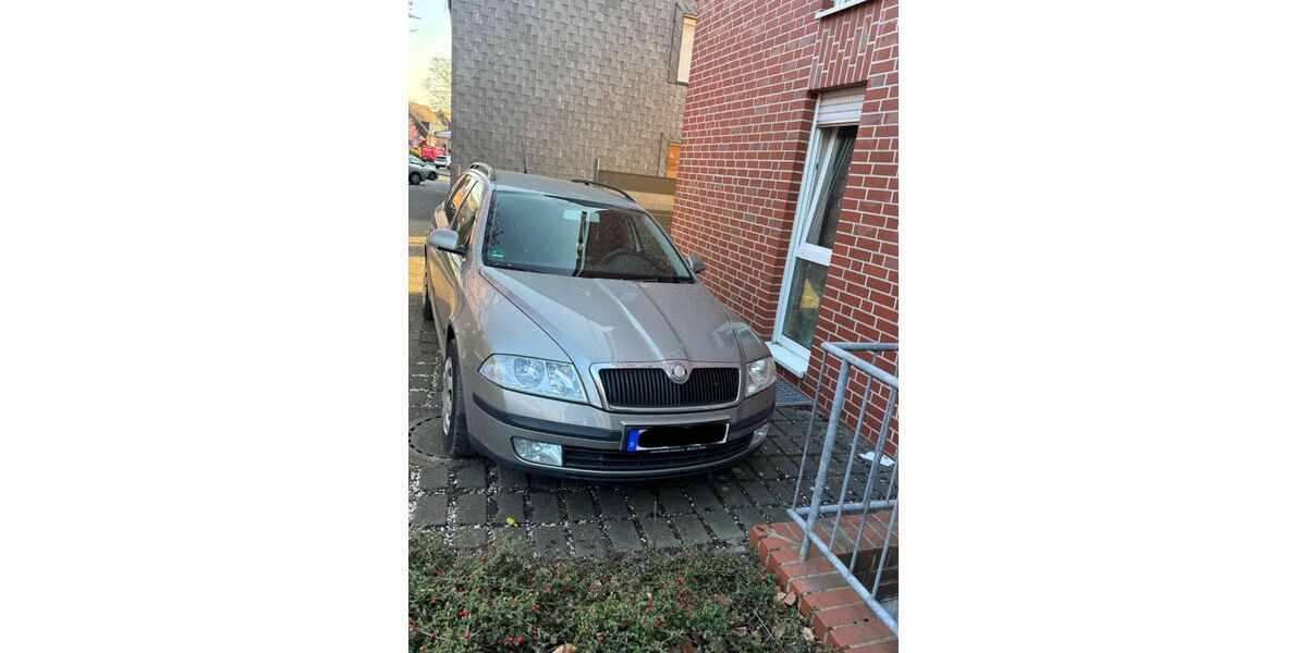 Skoda Octavia 236.000 km 2.400 &euro; Oberhausen 46145