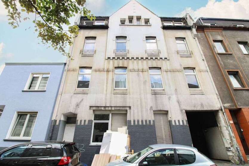 Haus zum Kaufen in Duisburg 279.000 € 360.22 m²