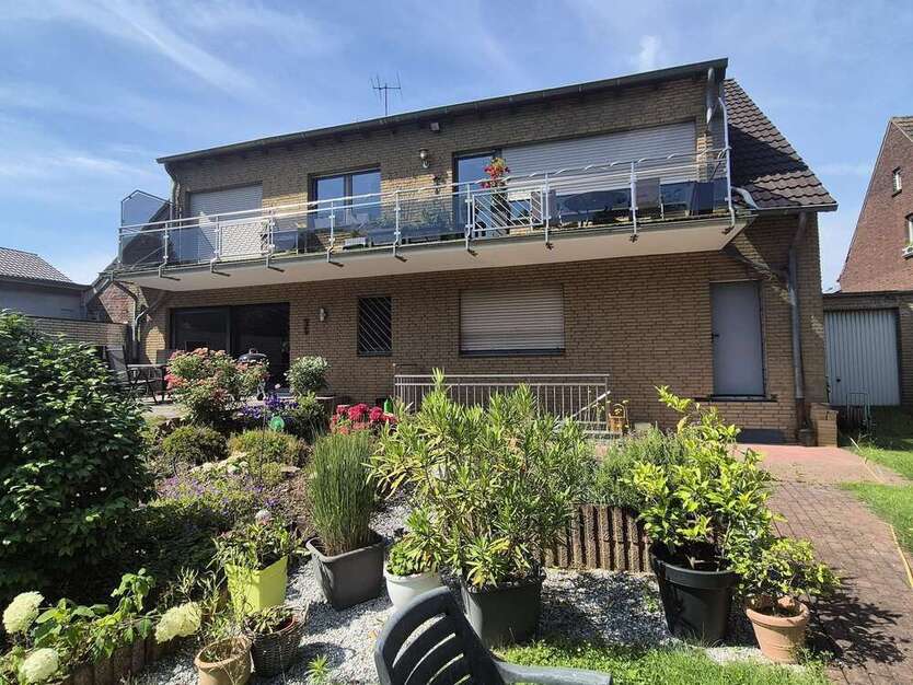 Wohnung zum Kaufen in Oberhausen 375.000 € 140.47 m²