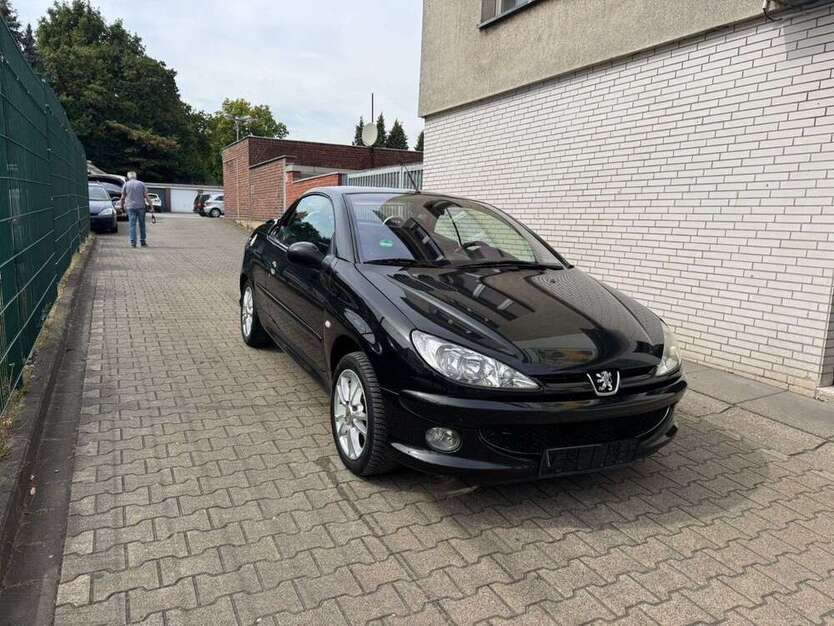 Peugeot 206 114.000 km 3.000 € Essen 45143