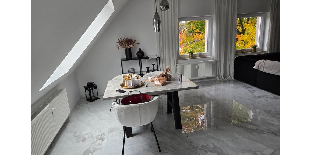 Dachgeschoßwohnung Gladbeck Brauck - 3.5 Zimmer, 930 m&sup2;, 930&euro; | Angebot:25838689