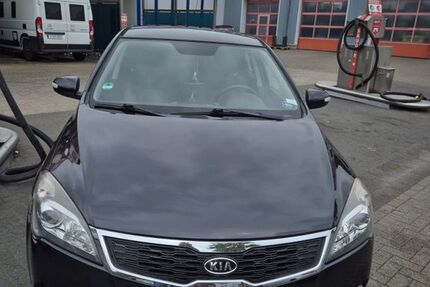 Kia ceed / Ceed 115.000 km 3.500 &euro; Wuppertal 42107
