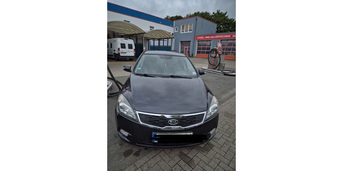 Kia ceed / Ceed 115.000 km 3.500 &euro; Wuppertal 42107