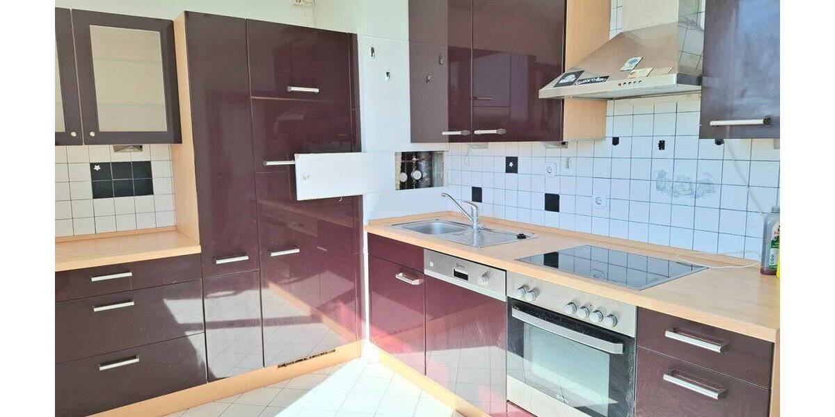 Mit Blick über Recklinghausen! Helle Mietwohnung mit Südbalkon und Einbauküche in Recklinghausen-Ost - Etagenwohnung Recklinghausen Ost | Angebot:26845375