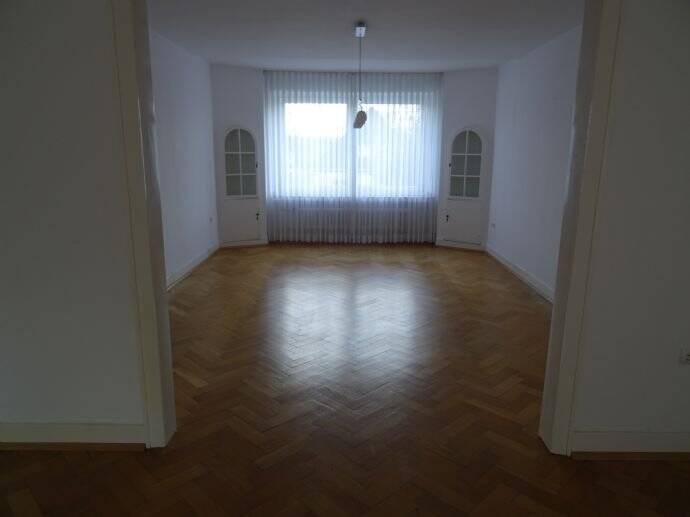 Etagenwohnung Essen Stadtwald - 3 Zimmer, 115 m&sup2;, 1.095&euro; | Angebot:25355844