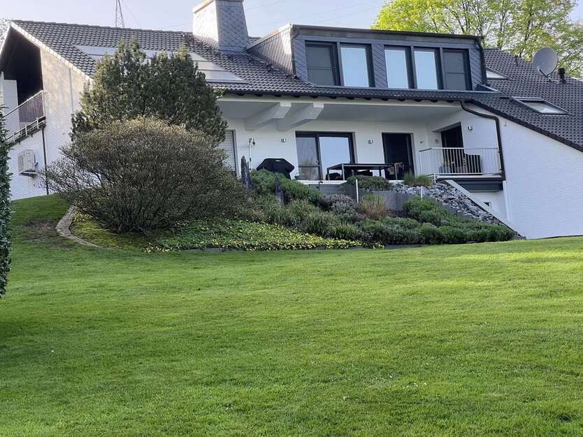 Haus zum Kaufen in Remscheid 1.150.000 € 310 m²