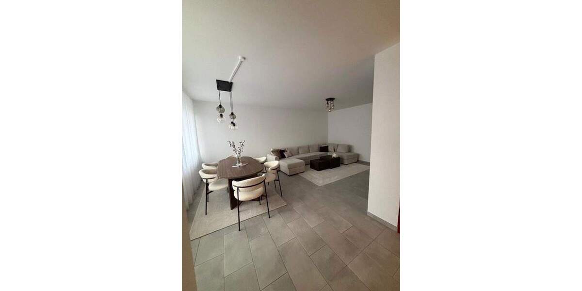 Etagenwohnung Gladbeck Mitte - 2 Zimmer, 86 m&sup2;, 640&euro; | Angebot:25780272