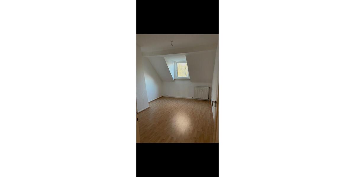 Dachgeschoßwohnung Gelsenkirchen Gelsenkirchen-Mitte - 2 Zimmer, 52 m&sup2;, 390&euro; | Angebot:26397828