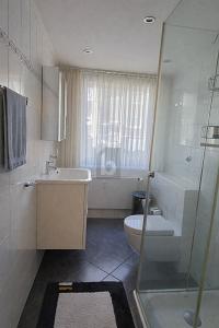 HELL, MODERN UND RUHIG GELEGEN - Erdgeschoßwohnung Essen Stadtbezirk IV | Angebot:25810999