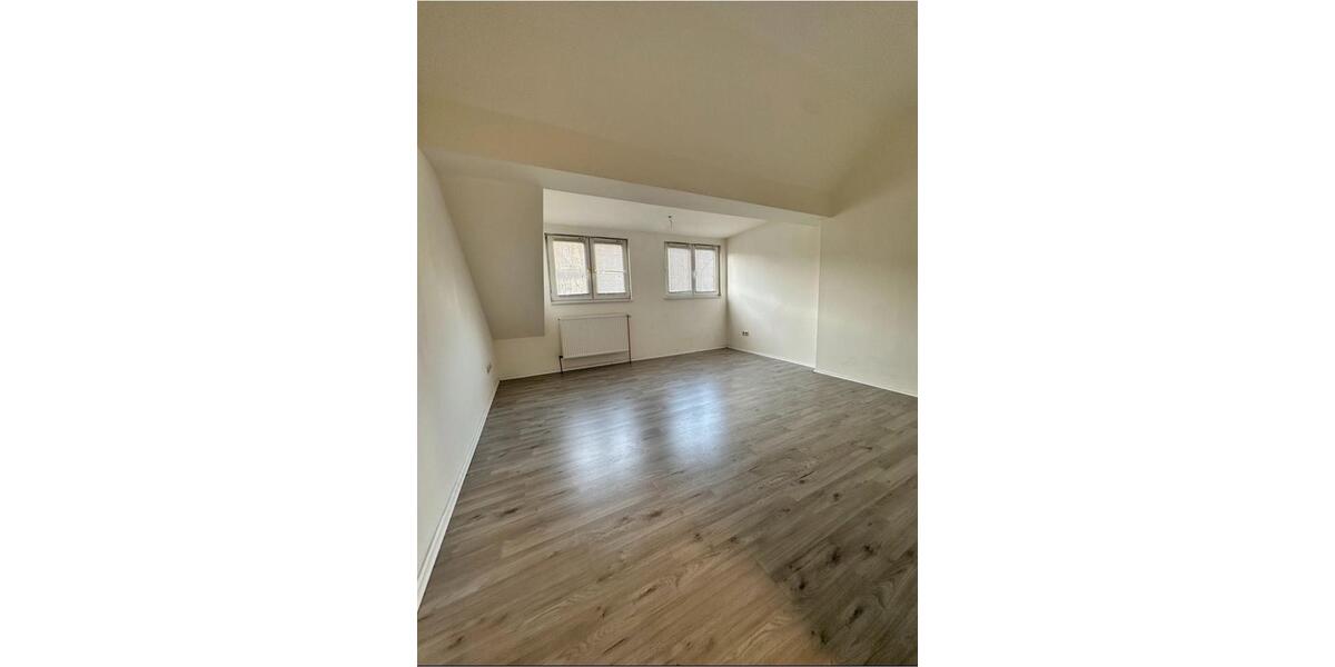 Dachgeschoßwohnung Wuppertal Elberfeld - 4 Zimmer, 73 m&sup2;, 650&euro; | Angebot:26453843