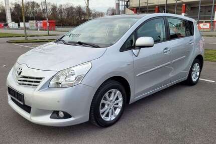 Toyota Verso 225.000 km 6.900 &euro; Essen 45356