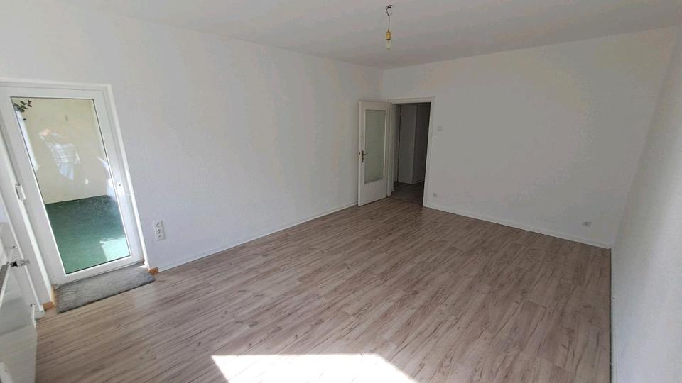 Erdgeschoßwohnung Essen Stadtbezirk III - 3 Zimmer, 75 m&sup2;, 150.000&euro; | Angebot:27457205