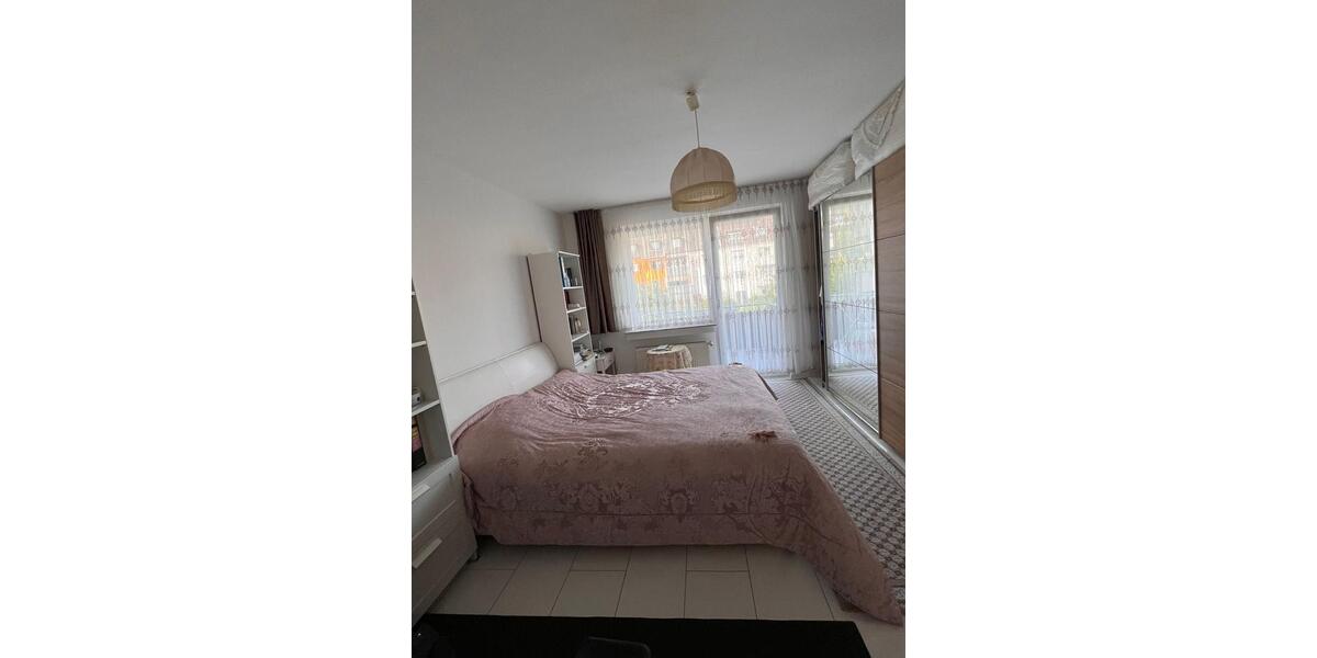 Etagenwohnung mit eigenem Garten und Stellplatz 3.5 zimmer