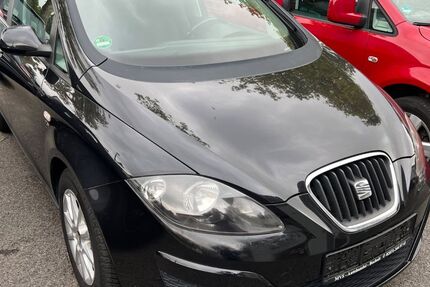 Seat Altea 172.000 km 3.499 &euro; Recklinghausen 45663