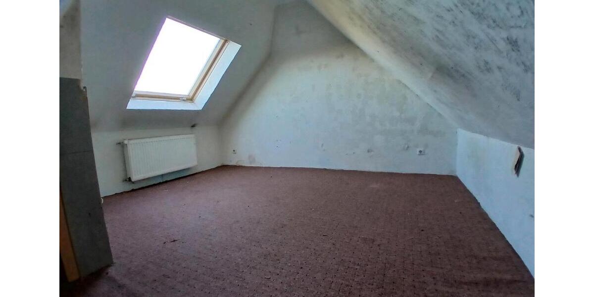 Dachgeschoßwohnung Gelsenkirchen Gelsenkirchen-West - 2 Zimmer, 120 m&sup2;, 810&euro; | Angebot:25782609