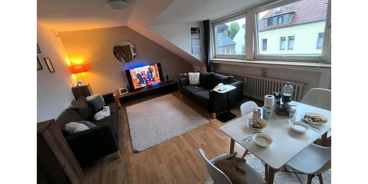 Dachgeschoßwohnung Essen Stadtbezirk V - 2 Zimmer, 60 m&sup2;, 620&euro; | Angebot:26468178
