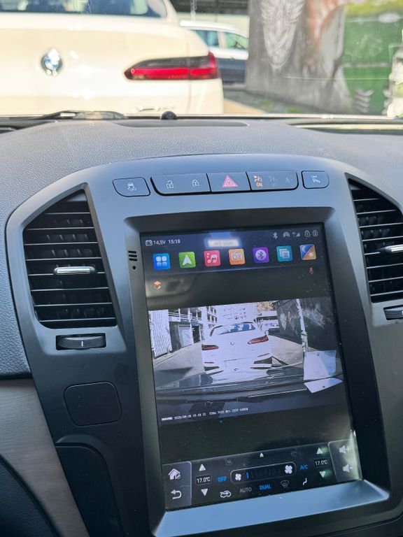 Opel Insignia 83.000 km 11.900 € Düsseldorf 40210