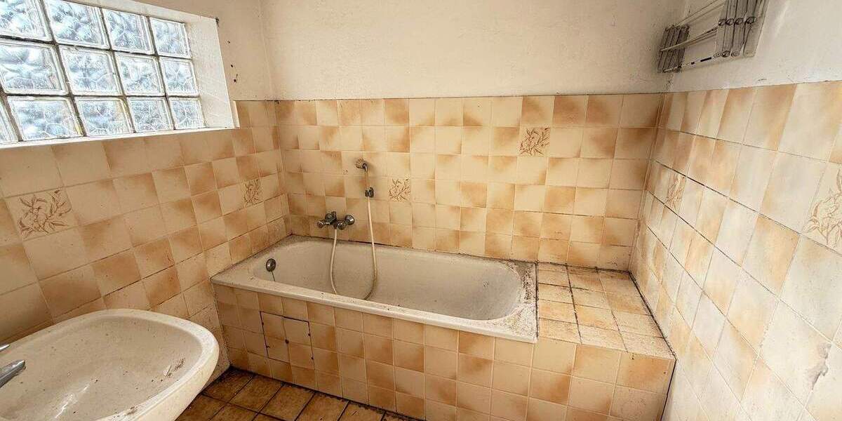 Reihenmittelhaus Duisburg Beeck - 4 Zimmer, 73 m&sup2;, 119.000&euro; | Angebot:25742311