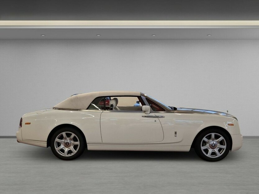 Rolls Royce Phantom Drophead Bespoke Spezial 21.800 km 195.000 € HAAN 42781
