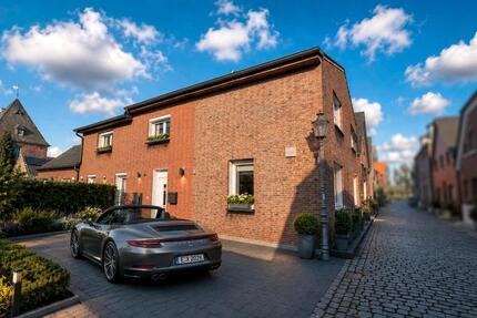 Haus Hünxe - 8 Zimmer, 246 m&sup2;, 489.000&euro; | Angebot:27426516
