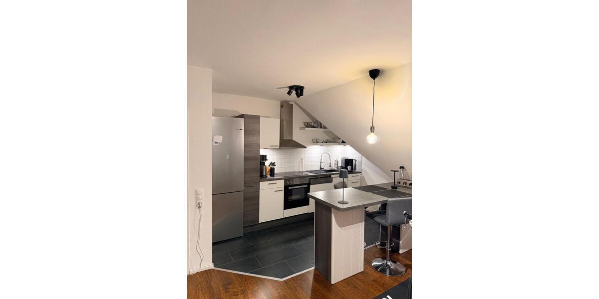 Gepflegte DG-Whg. in guter Lage v. Oberhausen Schwarze Heide 3.5 zimmer