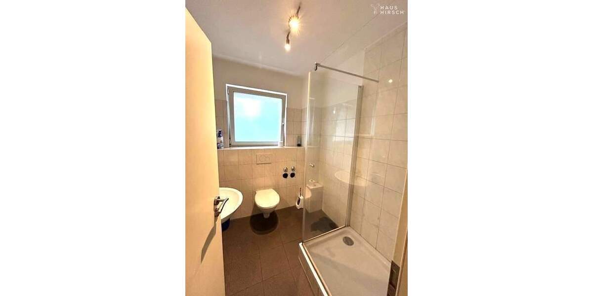 Mehrfamilienhaus mit 5 Stellplätzen und großem Grundstück mit Carport 1 zimmer