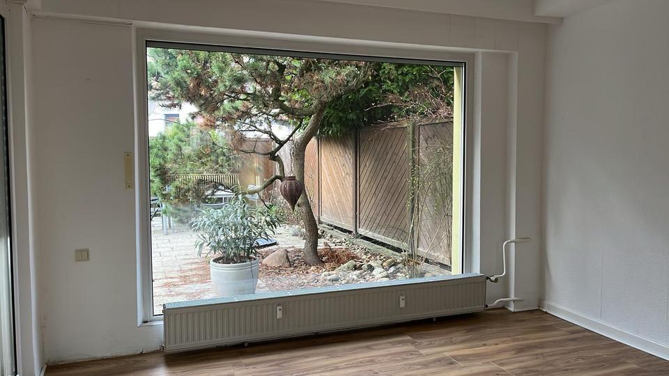 Mülheim, Kluse 48 am Waldrand und doch zentrale Lage und schöner Garten 4 zimmer