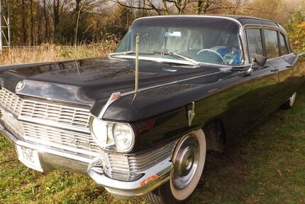 Cadillac Fleetwood 99.632 km 285.000 € Mettmann 40822