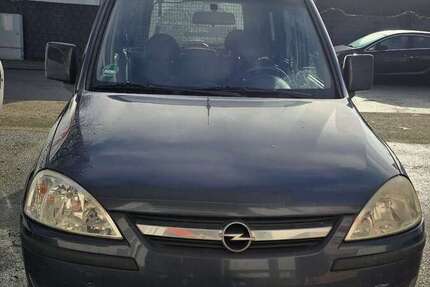 Opel Combo 127.600 km 2.150 &euro; Bottrop 46240