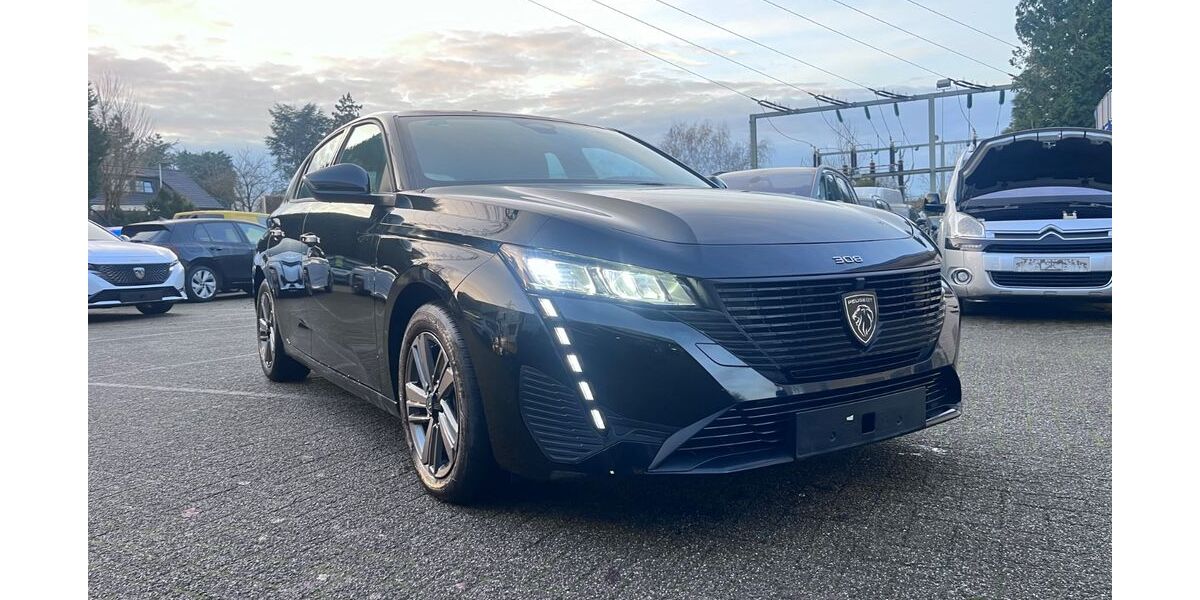 Peugeot 308 6.500 km 18.800 &euro; Gelsenkirchen 45892