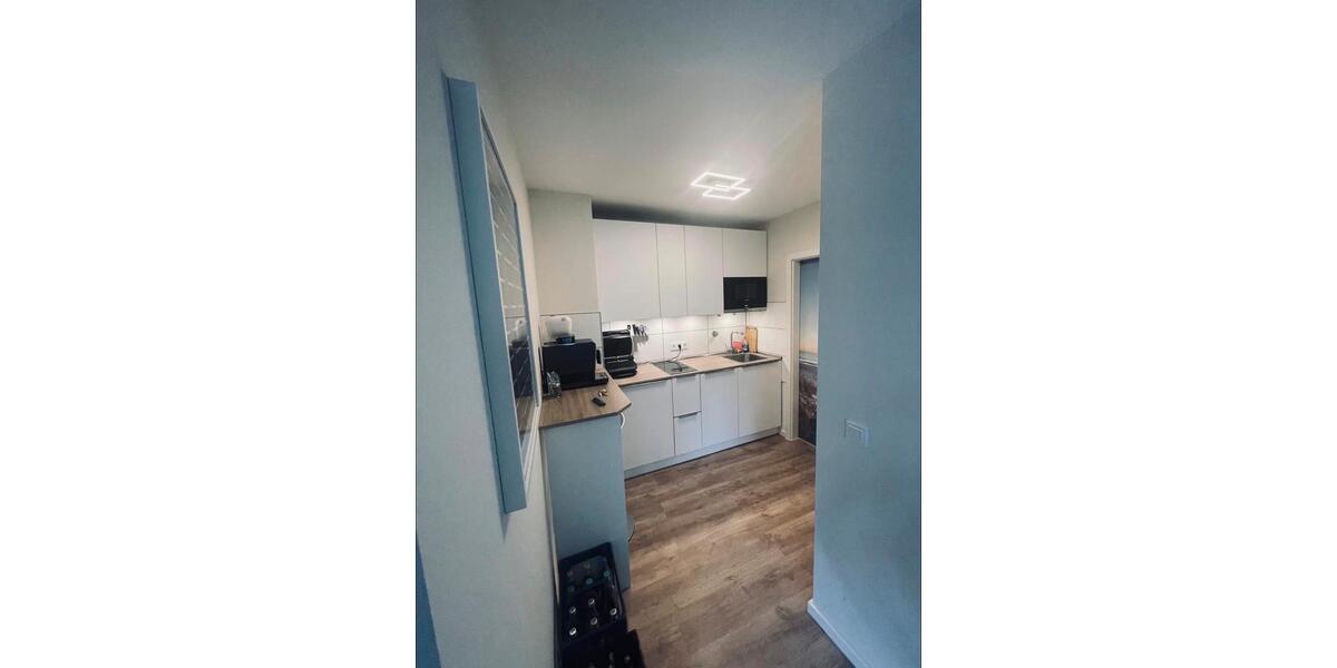 Lichtdurchflutetes Apartment mit Balkon - möbliert, Top Lage 1.5 zimmer