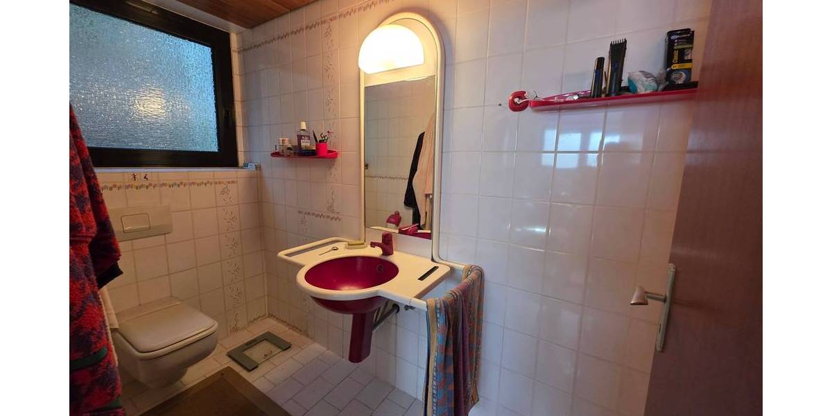 Mehrfamilienhaus, Wohnhaus Velbert Mitte - 6 Zimmer, 230 m&sup2;, 490.000&euro; | Angebot:25680198