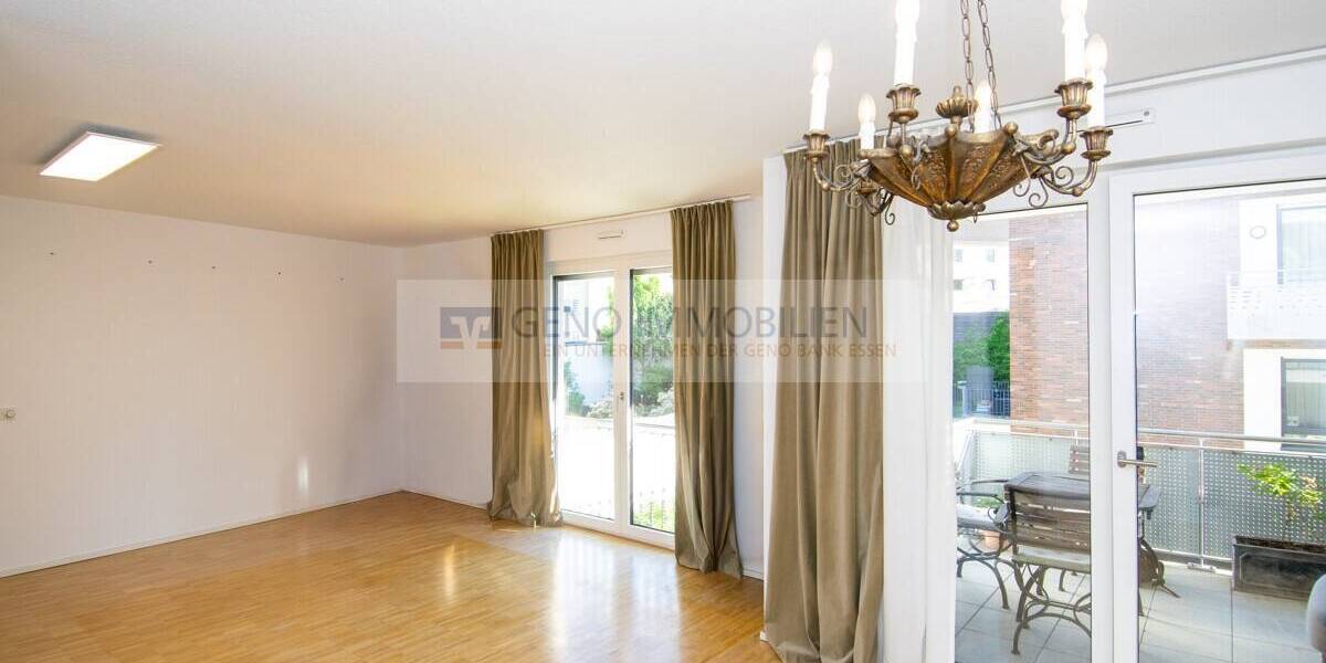 Etagenwohnung Essen Südviertel - 2 Zimmer, 75 m&sup2;, 957&euro; | Angebot:26502636