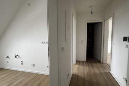 Erstbezug nach Sanierung: Helle Dachgeschosswohnung ca. 51 m² in Holsterhausen 3 zimmer