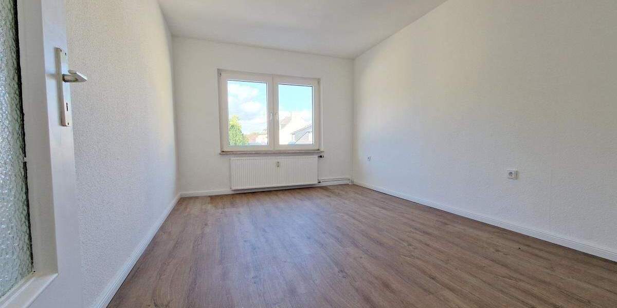 Renovierte Wohnung mit Balkon, für Singles und Paare in einer ruhigen Seitenstraße! 2 zimmer