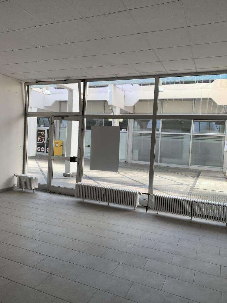Büro in Ratingen 604,80 € 50.4 m²