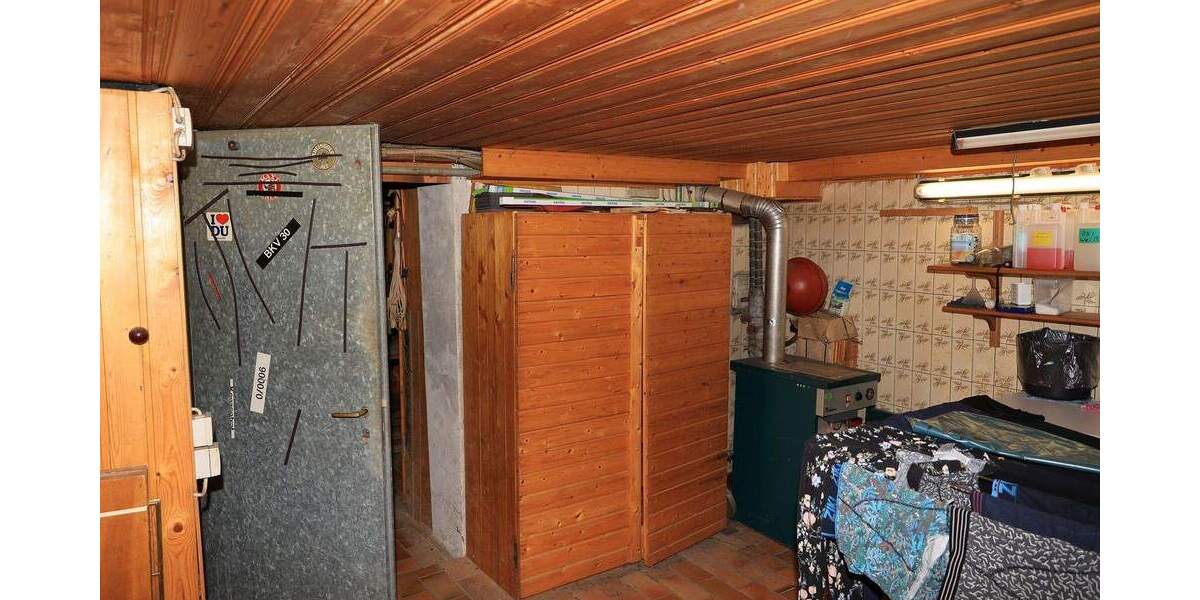 Reihenmittelhaus Duisburg Hochemmerich - 4 Zimmer, 72 m&sup2;, 122.000&euro; | Angebot:25769810