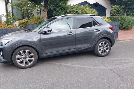 Kia Stonic 33.000 km 13.800 &euro; Haan 42781