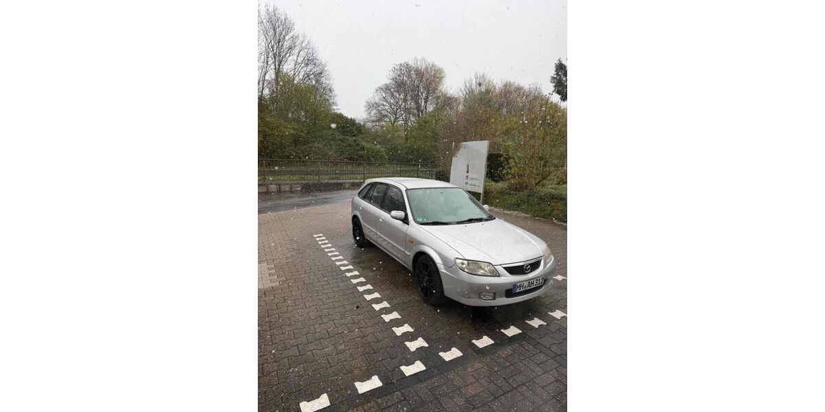 Mazda 323 150.000 km 1.499 &euro; Mülheim 45478