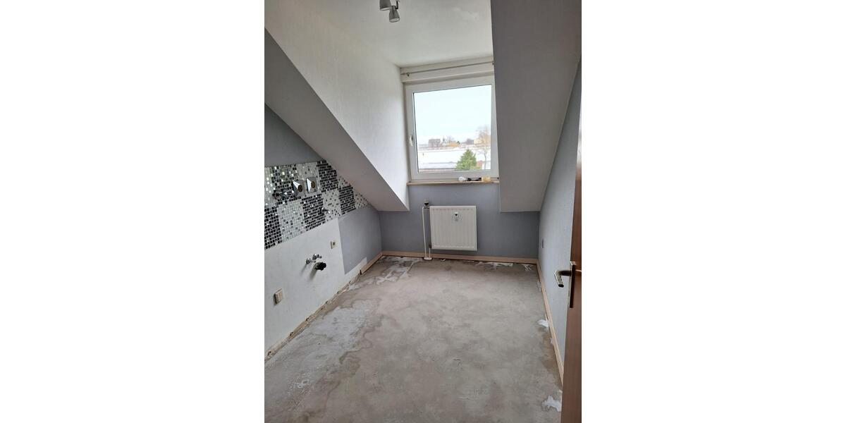 Dachgeschoßwohnung Witten Annen - 3 Zimmer, 73 m&sup2;, 439&euro; | Angebot:24671258