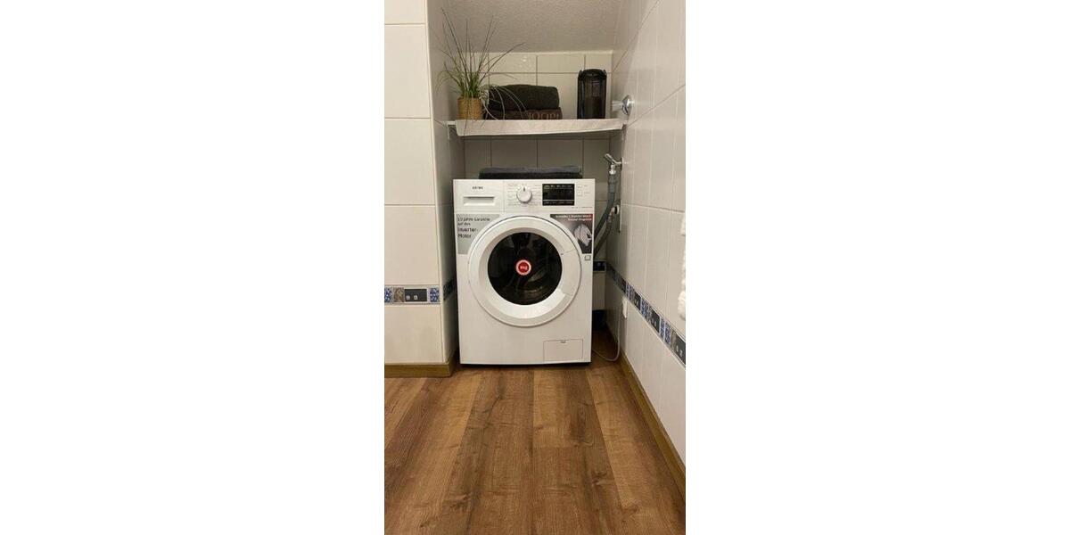 Möbliertes Wohnen mit Stil und Aussicht! Luxuriöse DG-Wohnung mit 2 zimmer