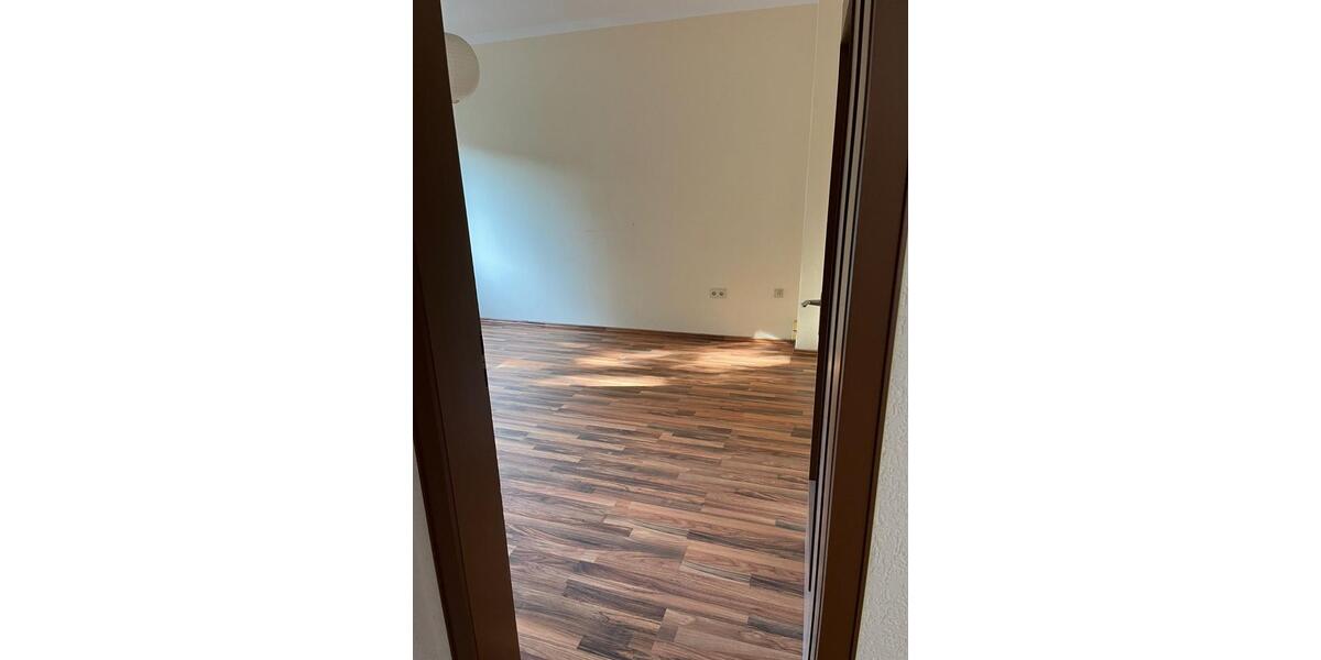 Schöne 3 Zimmer Wohnung in DU-Rheinhausen, 2.OG mit Balkon 3 zimmer