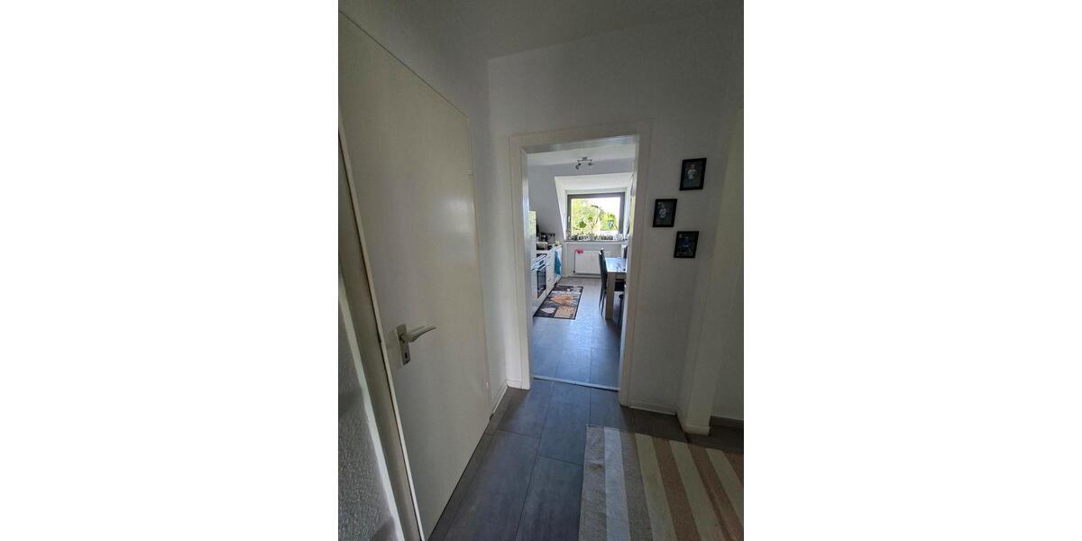 Dachgeschoßwohnung Essen Stadtbezirk IV - 3 Zimmer, 67 m&sup2;, 855&euro; | Angebot:26441293