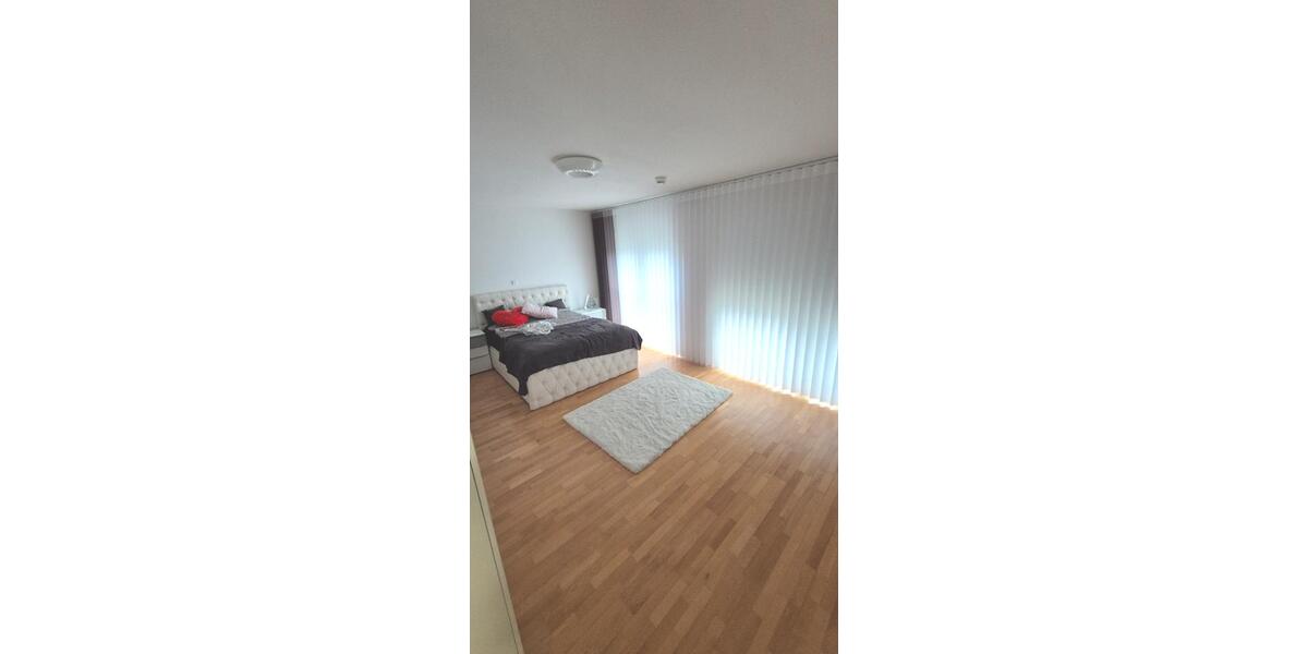 Erdgeschoßwohnung Düsseldorf Stadtbezirk 2 - 3 Zimmer, 112 m&sup2;, 1.458&euro; | Angebot:23875090