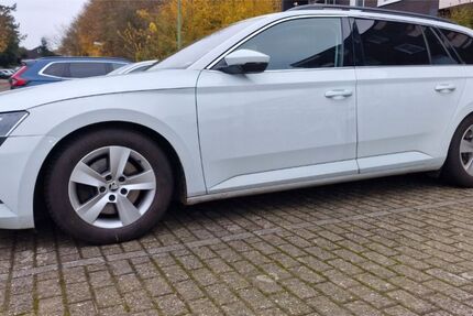 Skoda Superb 235.000 km 13.500 &euro; Essen 45277
