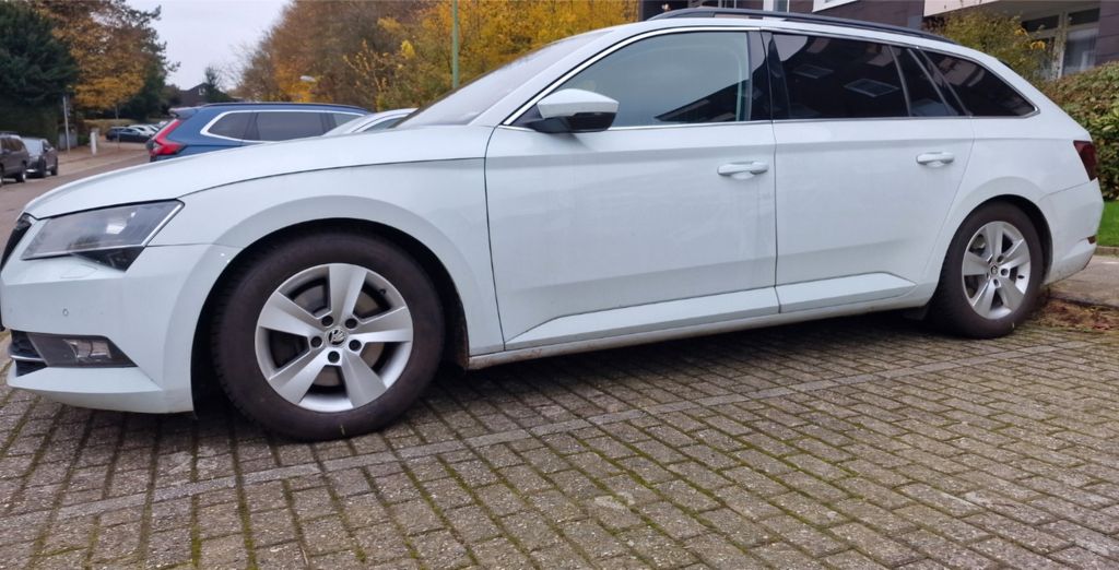 Skoda Superb 235.000 km 13.500 &euro; Essen 45277