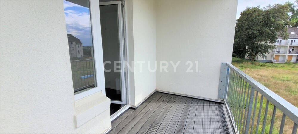 Sanierte Altbauwohnung mit Südwest Balkon und Blick ins Grüne 3 zimmer