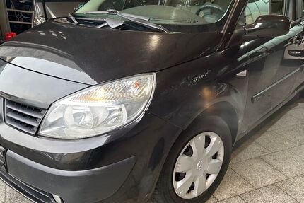 Renault Scenic 113.600 km 1.990 &euro; Duisburg 47059