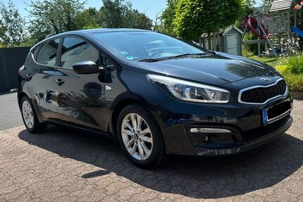 Kia ceed / Ceed 144.700 km 7.900 &euro; Duisburg 47228