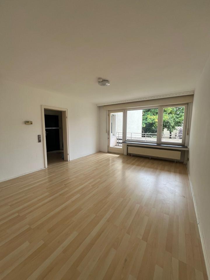 Sonnige BalkonWohnung mit 3 großzügigen Räumen in ruhiger Lage